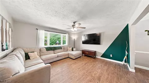 Living - 312 Maple Dr, Williamstown, WV 26187 photo 2 of 3