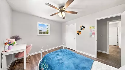 Bedroom - 312 Maple Dr, Williamstown, WV 26187 photo 3 of 7