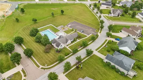 View/Area - 3354 Stoneleigh Rd NE, Canton, OH 44721 photo 4 of 4