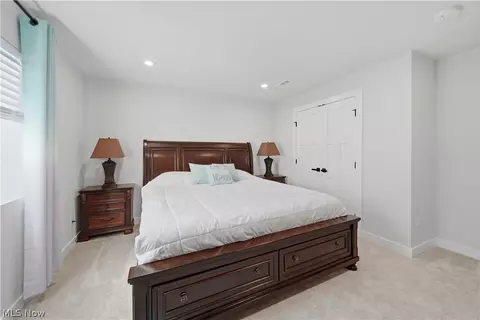 Bedroom - 3354 Stoneleigh Rd NE, Canton, OH 44721 photo 8 of 9
