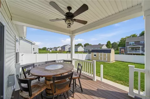 Exterior - 3354 Stoneleigh Rd NE, Canton, OH 44721 photo 3 of 7
