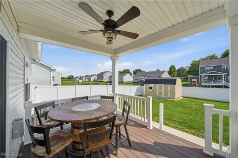 Exterior - 3354 Stoneleigh Rd NE, Canton, OH 44721 photo 4 of 8