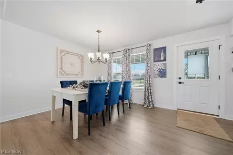 Dining - 3354 Stoneleigh Rd NE, Canton, OH 44721 photo 1 of 2