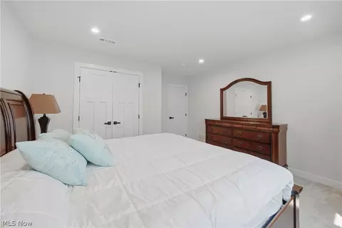 Bedroom - 3354 Stoneleigh Rd NE, Canton, OH 44721 photo 9 of 9
