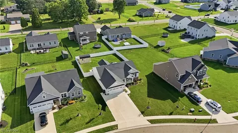 View/Area - 3354 Stoneleigh Rd NE, Canton, OH 44721 photo 1 of 4