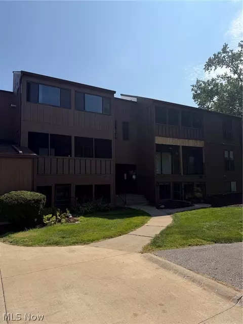 33803 Electric Blvd, Avon Lake, OH 44012
