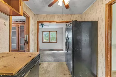 Kitchen - 36913 Chestnut Ridge Rd, Elyria, OH 44035 photo 3 of 3