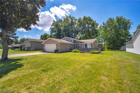 6224 Denise Dr, North Ridgeville, OH 44039
