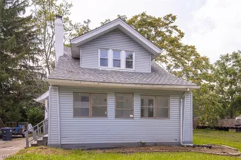 516 Bacon Ave, Akron, OH 44320