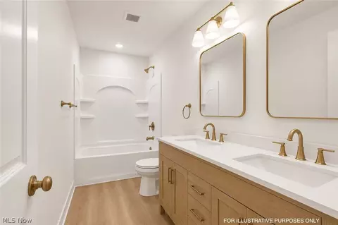 Bath - 3706 Turfside Cir, Huron, OH 44839 photo 3 of 4