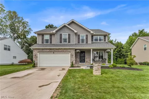 1074 Wayne Trl, Vermilion, OH 44089