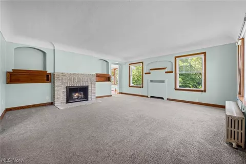 Living - 3230 E Wallings Rd, Broadview Heights, OH 44147 photo 1 of 5