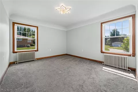 Bedroom - 3230 E Wallings Rd, Broadview Heights, OH 44147 photo 3 of 10