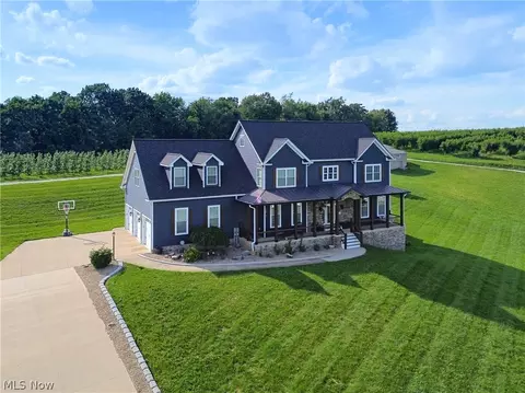 14993 Millersburg Rd SW, Navarre, OH 44662