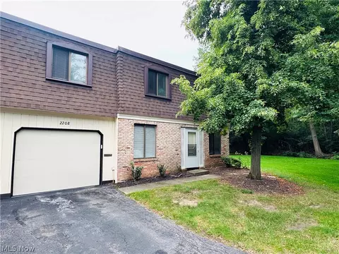 1651 Mentor Ave #2208, Painesville, OH 44077