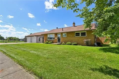 1211 Benskin Ave SW, Canton, OH 44710