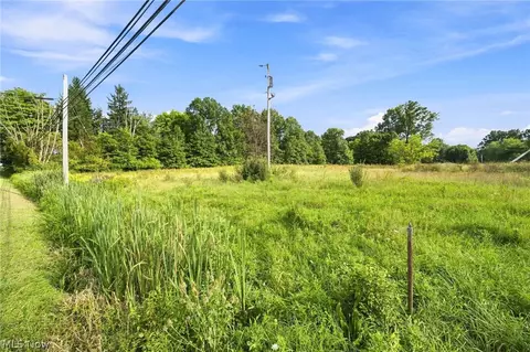 4454 Tallmadge Rd, Rootstown, OH 44272 photo 2