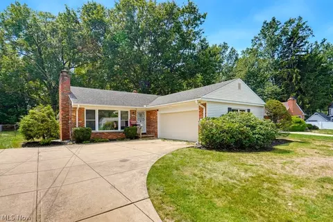 23869 Bonny Bank Dr, Westlake, OH 44145