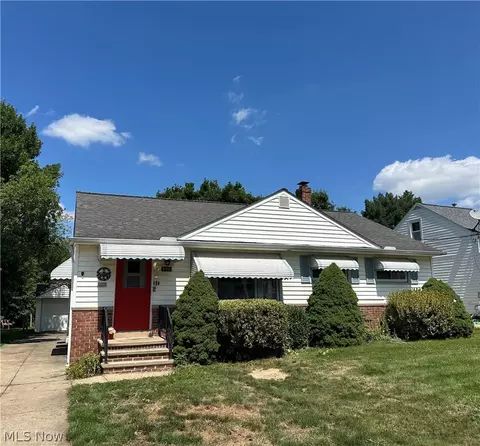 9513 Alexander Rd, Garfield Heights, OH 44125