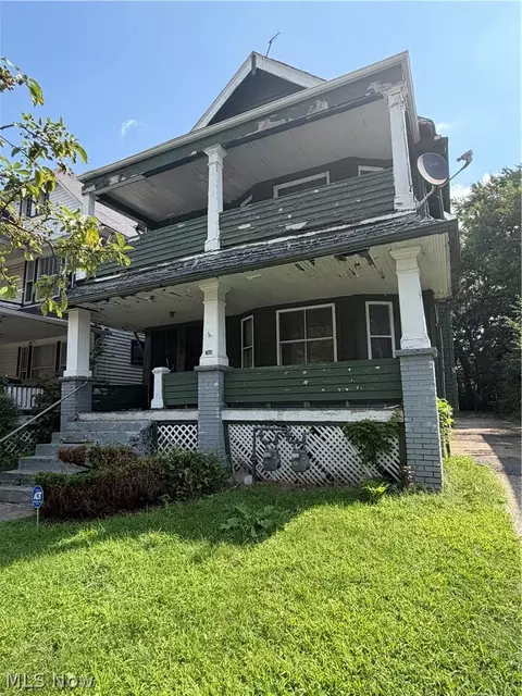 621 E 128th St, Cleveland, OH 44108