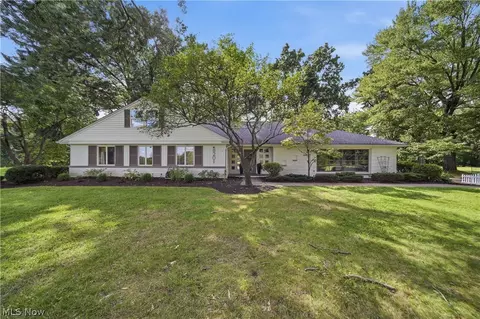 8201 Kellydale St NW, Massillon, OH 44646