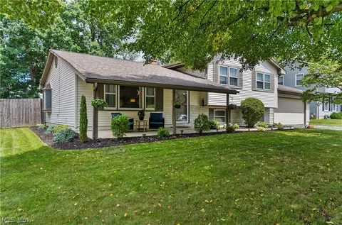 5892 Yorktown Ln, Austintown, OH 44515