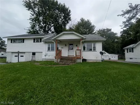 3252 Orchard Rd, Ashtabula, OH 44004 photo 2