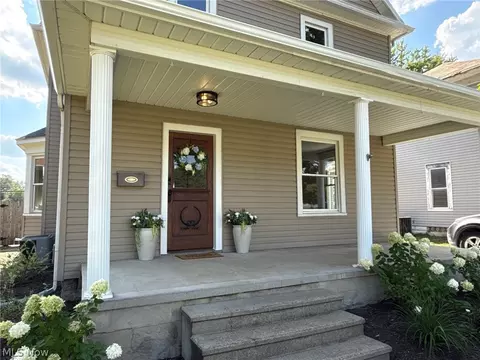 1326 N Wooster Ave, Dover, OH 44622