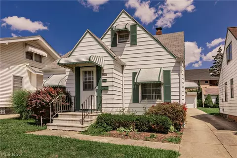 8207 Garfield Blvd, Garfield Heights, OH 44125