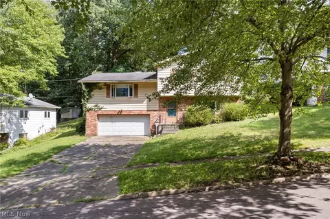 1490 Shanabrook Dr, Akron, OH 44313
