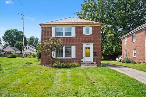 1864 13th St, Cuyahoga Falls, OH 44223