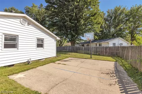 Exterior - 5847 Clement Dr, Lorain, OH 44053 photo 6 of 6