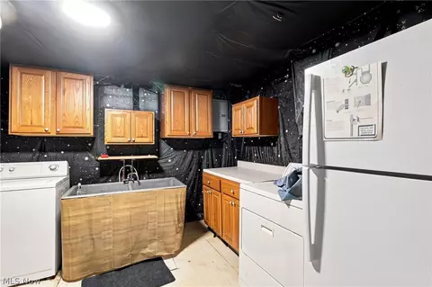 294 Oxford Ave, Akron, OH 44310 photo 25