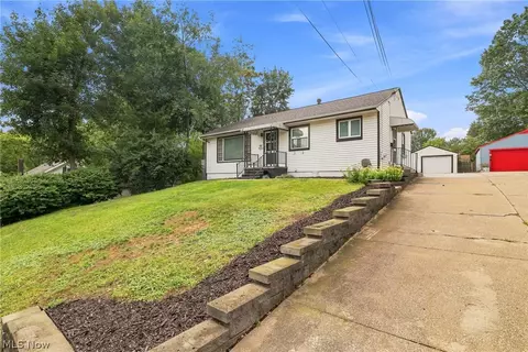 294 Oxford Ave, Akron, OH 44310 photo 37