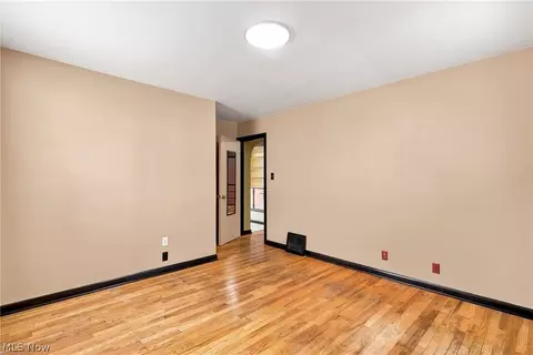 294 Oxford Ave, Akron, OH 44310 photo 20