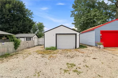 294 Oxford Ave, Akron, OH 44310 photo 35