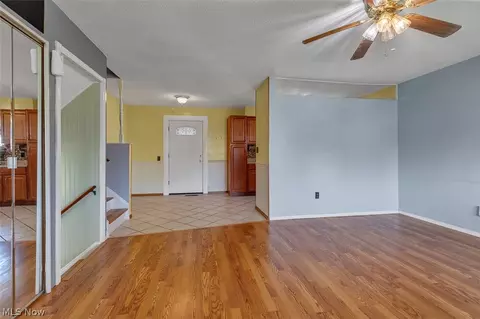 4610 Willow Ave, Lorain, OH 44055 photo 4