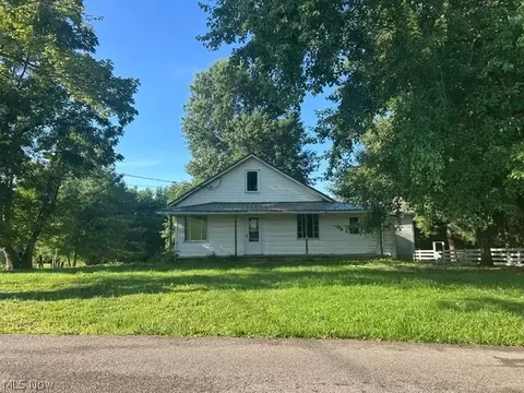 775 Deerfield Rd, Zanesville, OH 43701