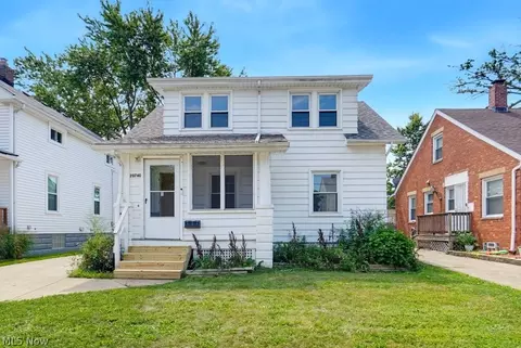 20740 Tracy Ave, Euclid, OH 44123