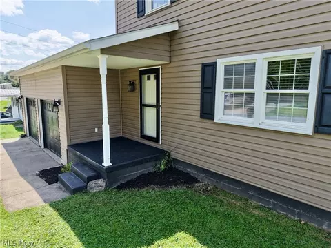 Exterior - 142 Pine Ln, Barnesville, OH 43713 photo 3 of 10