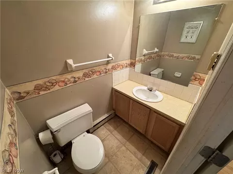 Bath - 142 Pine Ln, Barnesville, OH 43713 photo 1 of 2
