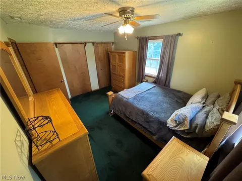 Bedroom - 142 Pine Ln, Barnesville, OH 43713 photo 1 of 4