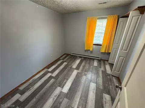 Bedroom - 142 Pine Ln, Barnesville, OH 43713 photo 3 of 4