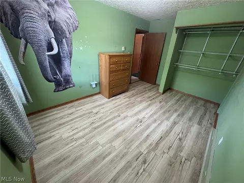 Bedroom - 142 Pine Ln, Barnesville, OH 43713 photo 4 of 4