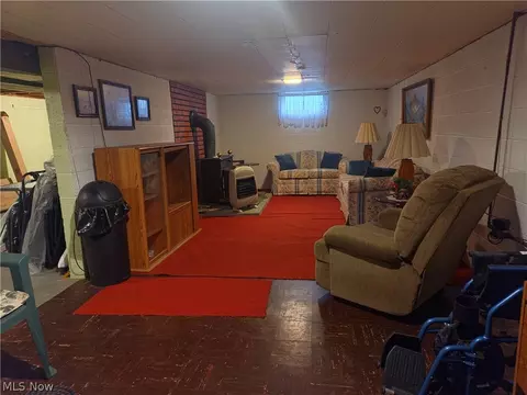 Living - 1935 E 44th St, Ashtabula, OH 44004 photo 1 of 2