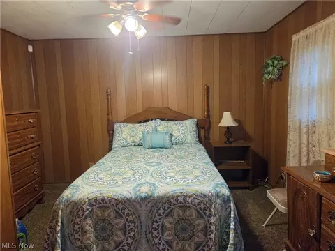 Bedroom - 1935 E 44th St, Ashtabula, OH 44004 photo 1 of 3