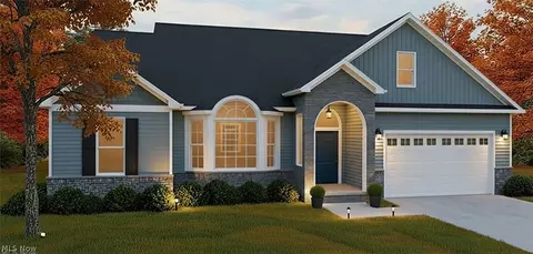 138 Nottingham St, Tallmadge, OH 44278