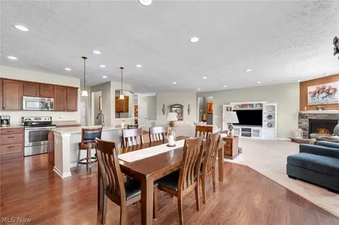 Dining - 8139 Castleton Dr, Mentor, OH 44060 photo 1 of 2