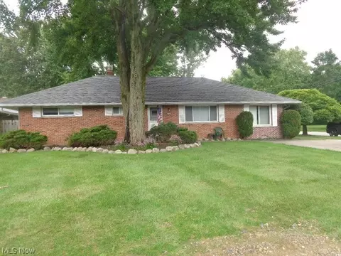 25408 Highland Rd, Richmond Heights, OH 44143