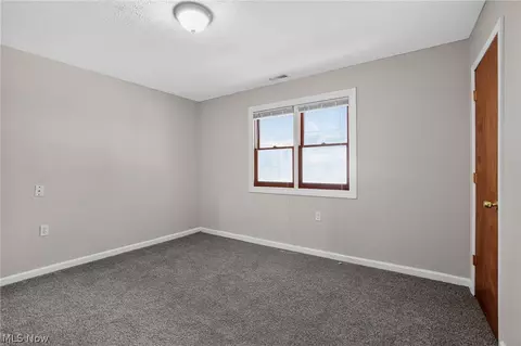 Bedroom - 1112 Danforth Rd, Akron, OH 44312 photo 4 of 8